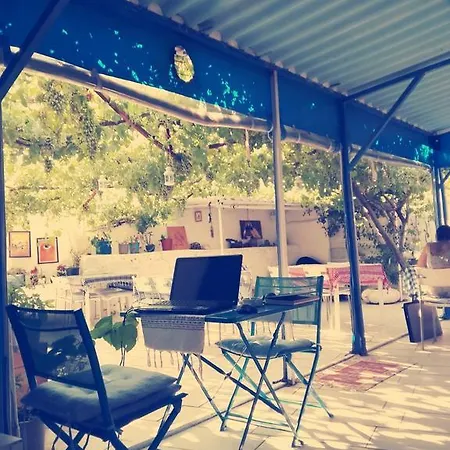 Mavi Beyaz Habitación en casa particular