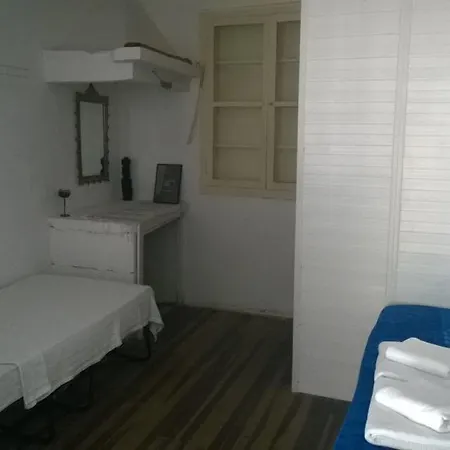 Mavi Beyaz Habitación en casa particular Seferihisar